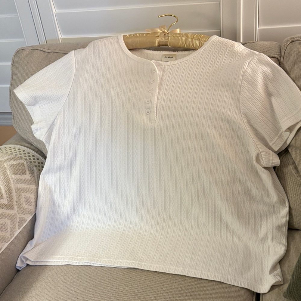 Blair White Textured Women's Top